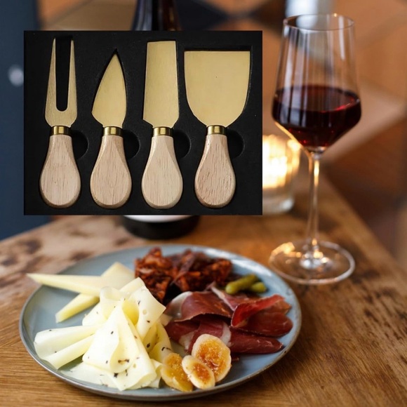 Elegant Wooden Handle Gold Cheese Knife Set - Picture 2 of 7